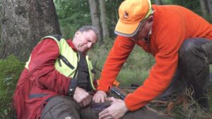 Erste Hifle auf der Jagd