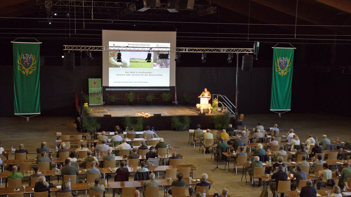 Rund 100 Teilnehmer waren gespannt auf die Vorträge der Experten aus Wissenschaft und Praxis: Foto: Jörg Lemmer.