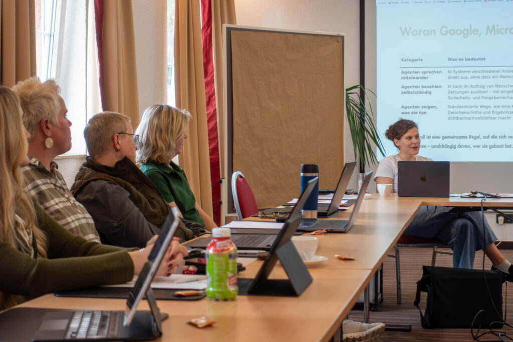 Seminar KI-Einsatz in der Pressearbeit mit Viola Dengler